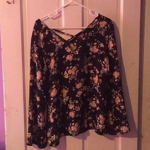 Rue 21 flower blouse with cross neckline.